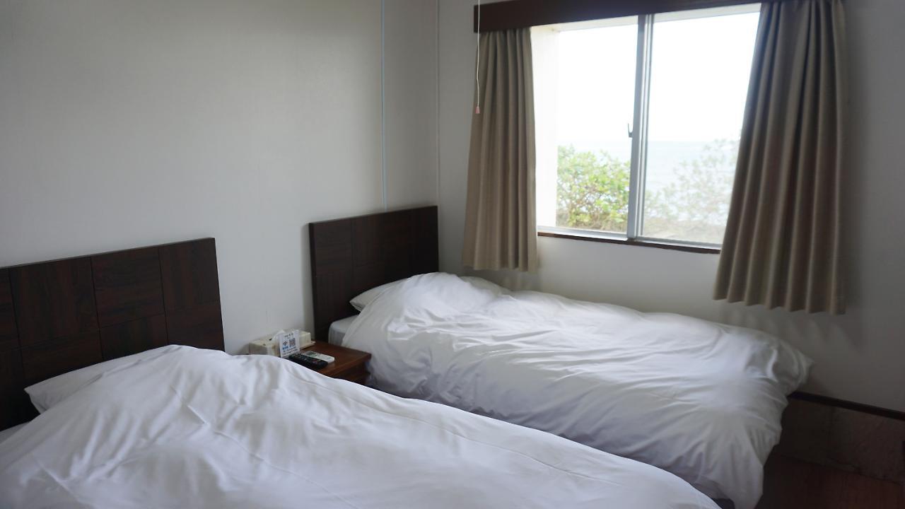 Hotel Oceans Nakijin Bagian luar foto